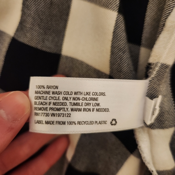 Universal thread button down - Picture 5 of 5